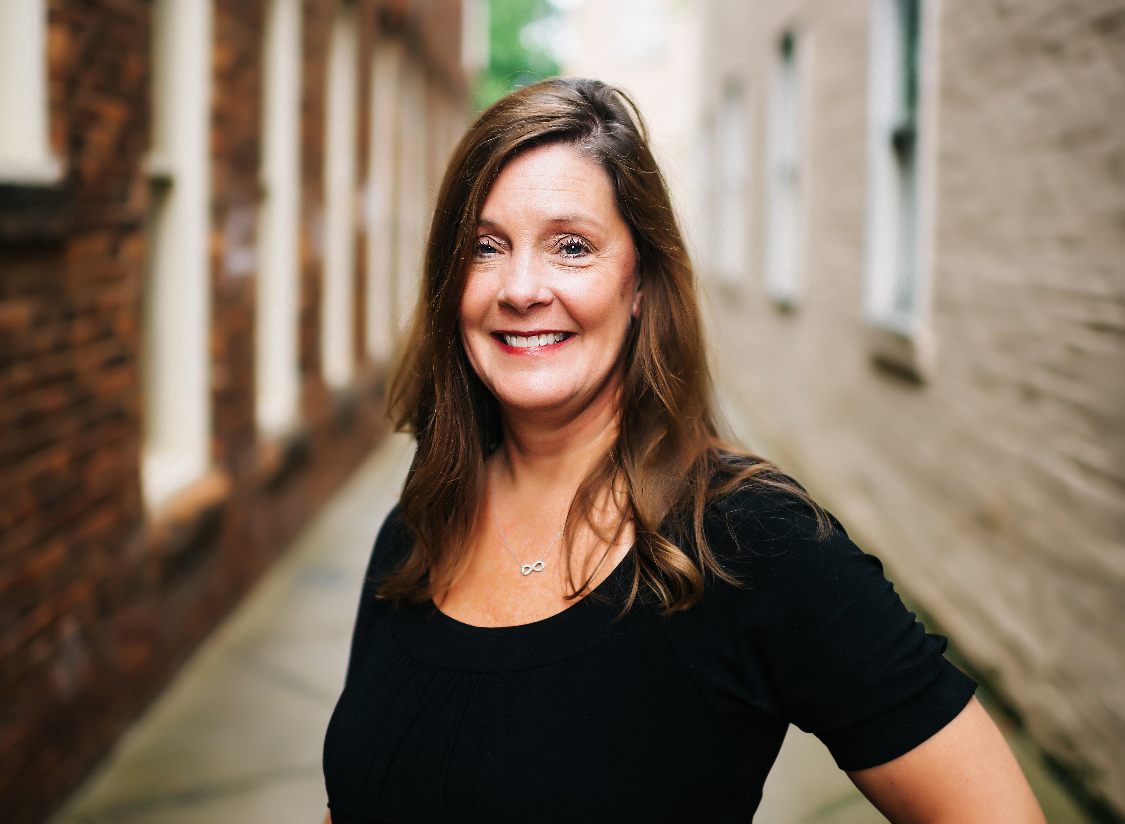 Dr. Melanie Taylor